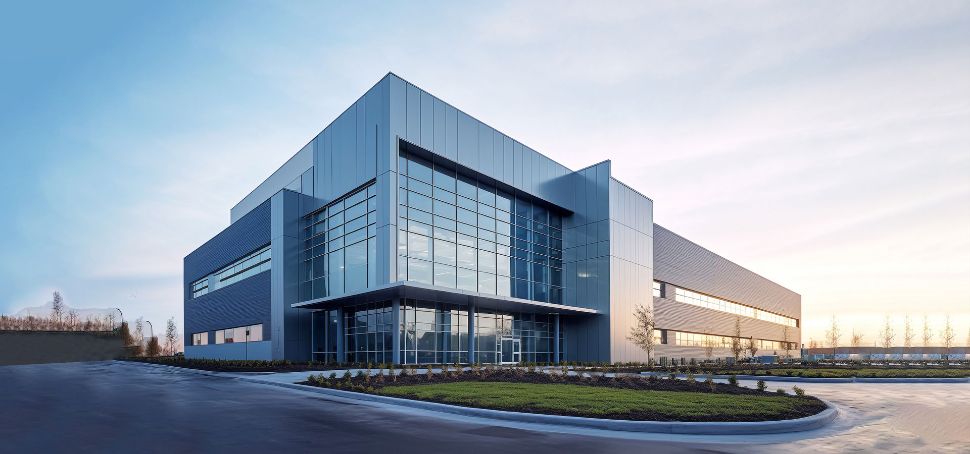 Focus on the R&D of mini portable makeup bags